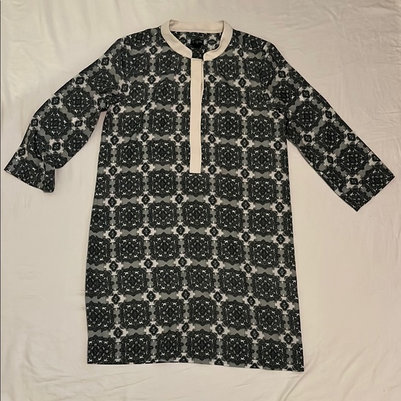 J. Crew Dresses & Skirts - J. Crew Olive Green and Cream Geometric Dress Size 2